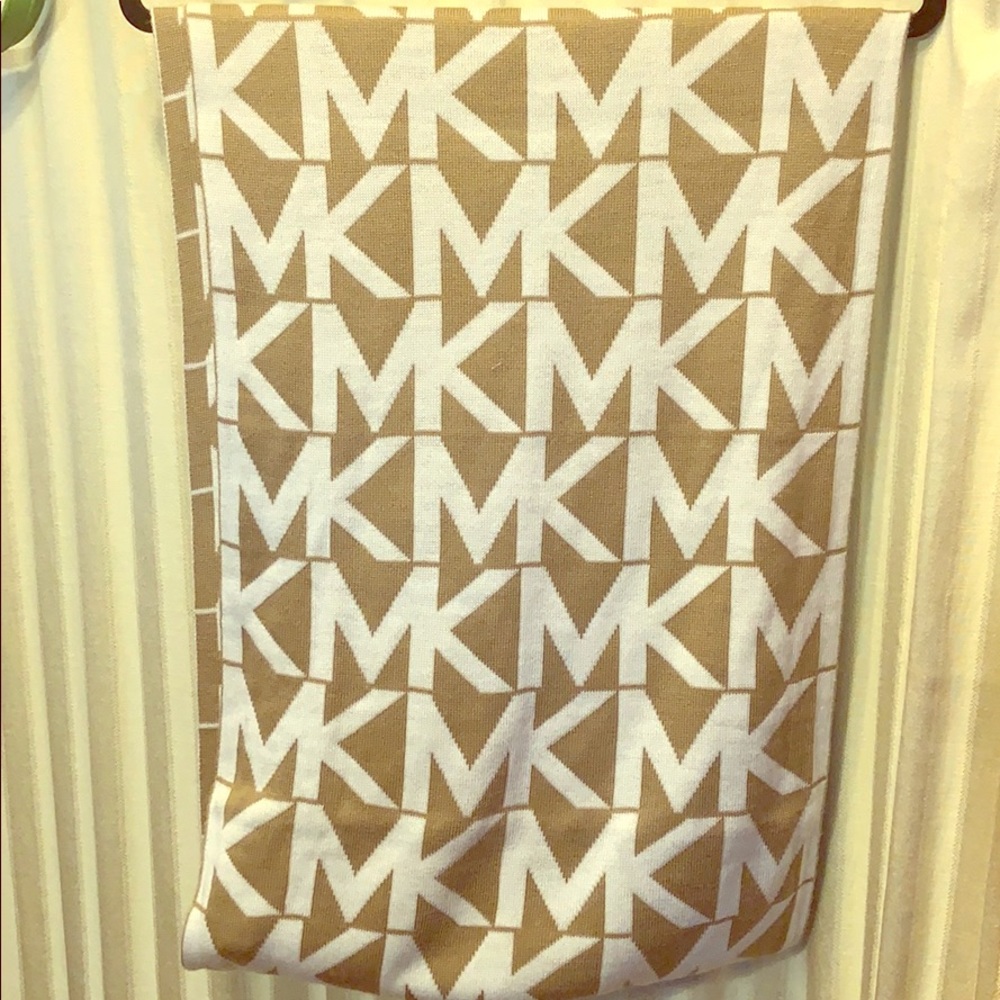 Michael Kors infinity scarf